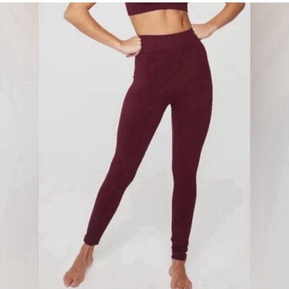 Knix Dark Cherry Good To Go Seamless Legging. NWT.